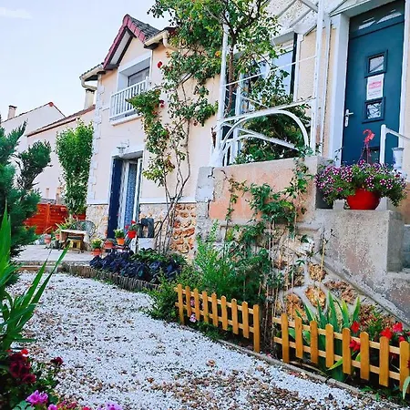 Comfortable House 100m2, 20 Min From Paris With Bbq And Private Shared Garden Σπίτι διακοπών
